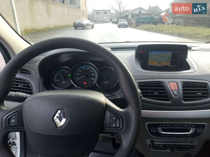 Седан Renault Fluence Z.E. 2011 в Ужгороде фото 7 Седан Renault Fluence Z.E. 2011 в Ужгороде