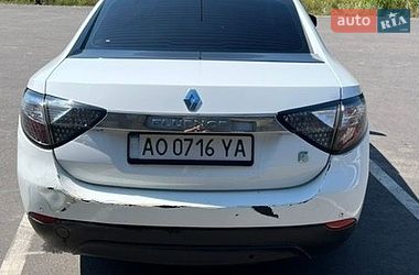Седан Renault Fluence Z.E. 2011 в Ужгороде