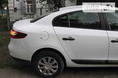 Седан Renault Fluence 2011 в Синельниково