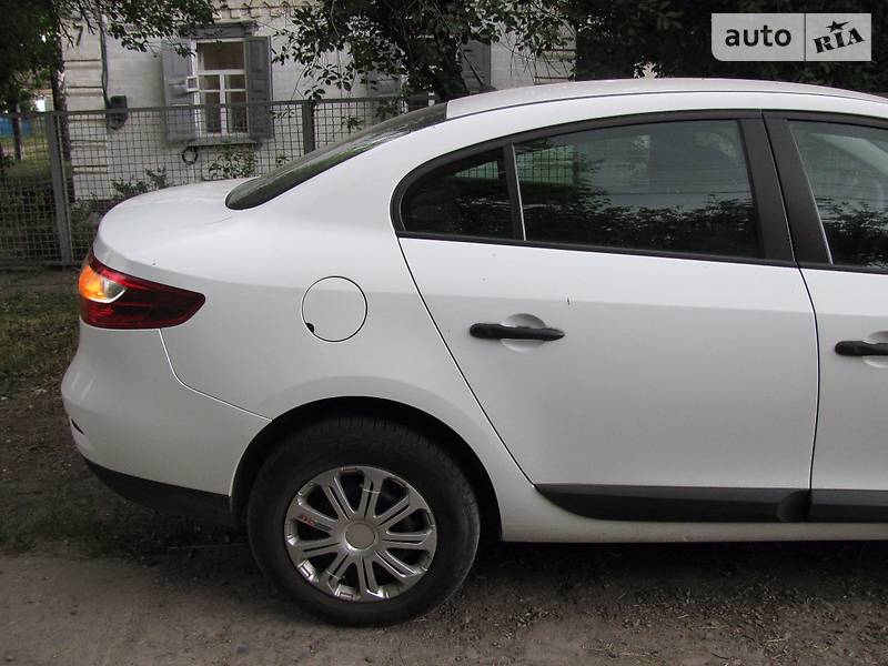 Седан Renault Fluence 2011 в Синельниково