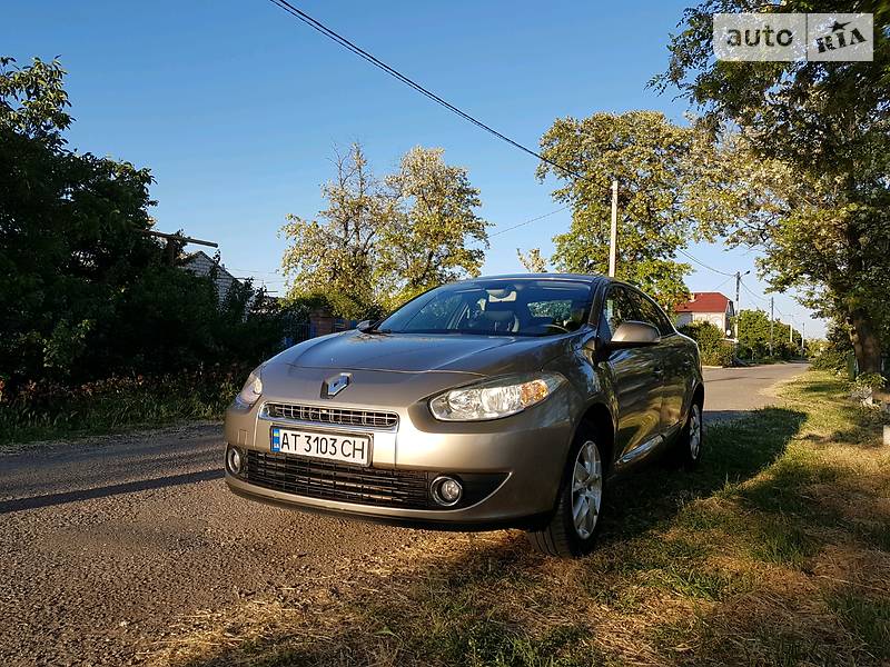 Renault Fluence 2011 года