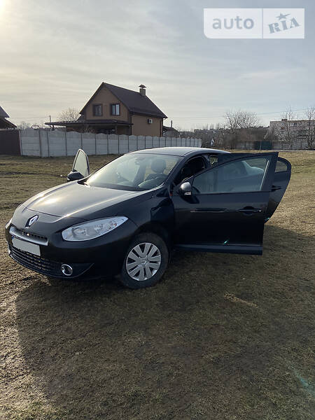 Седан Renault Fluence 2010 в Рівному