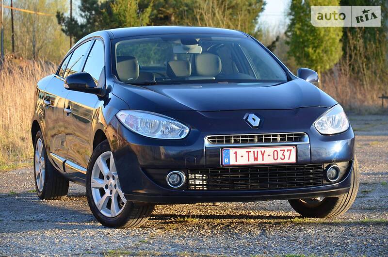 Седан Renault Fluence 2012 в 