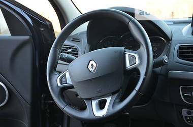 Седан Renault Fluence 2012 в 