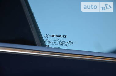 Седан Renault Fluence 2012 в 