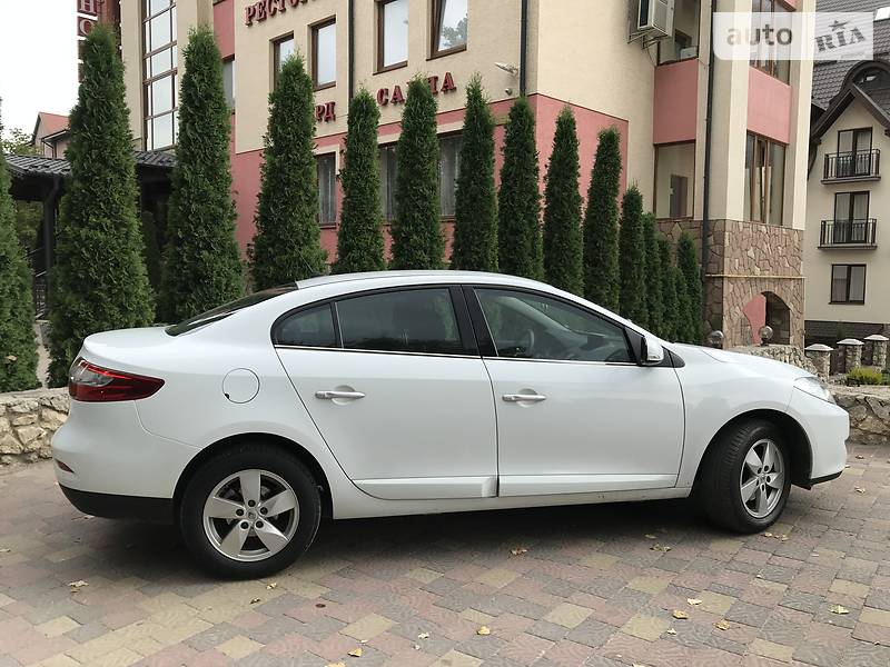 Седан Renault Fluence 2011 в Тернополі