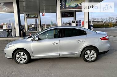 Седан Renault Fluence 2010 в Днепре