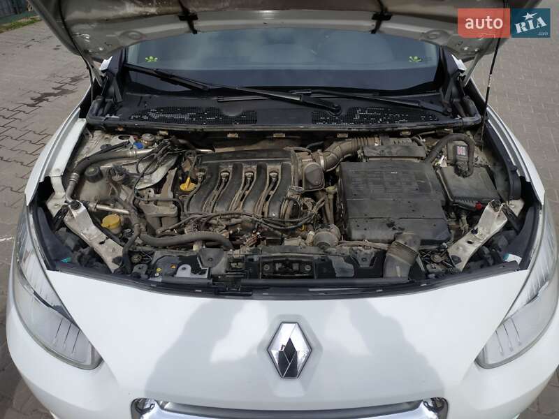 Седан Renault Fluence 2012 в Львове