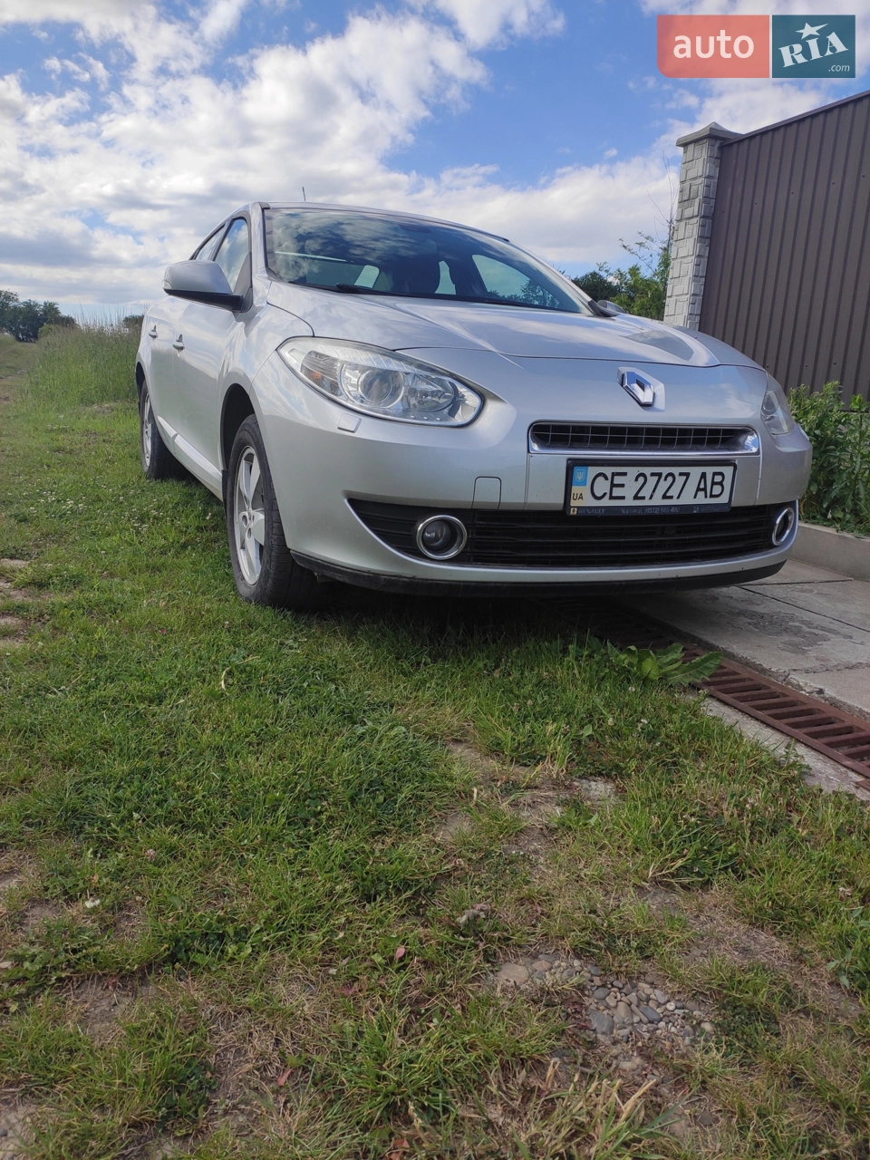 2011 Renault Fluence - мініатюра 9