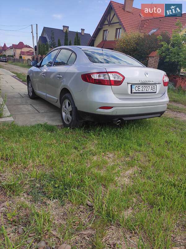 Седан Renault Fluence 2010 в Черновцах
