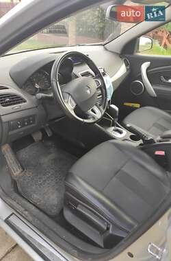 Седан Renault Fluence 2010 в Черновцах