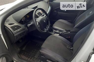Седан Renault Fluence 2016 в 