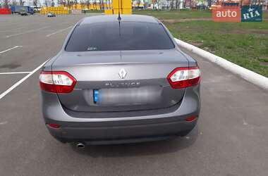 Седан Renault Fluence 2010 в Киеве