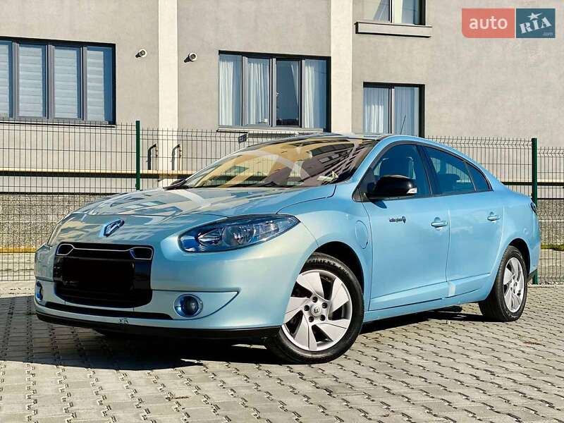 Седан Renault Fluence 2012 в Калуші