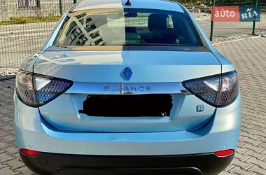 Седан Renault Fluence 2012 в Калуші