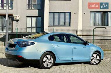 Седан Renault Fluence 2012 в Калуші