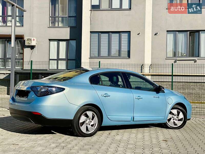 Седан Renault Fluence 2012 в Калуші