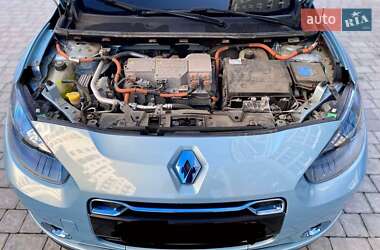 Седан Renault Fluence 2012 в Калуші