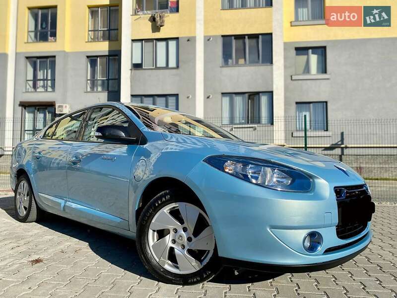 Седан Renault Fluence 2012 в Калуші