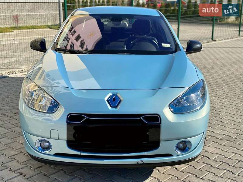 Седан Renault Fluence 2012 в Калуші