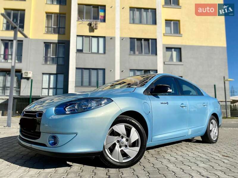 Седан Renault Fluence 2012 в Калуші