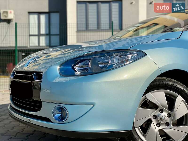 Седан Renault Fluence 2012 в Калуші