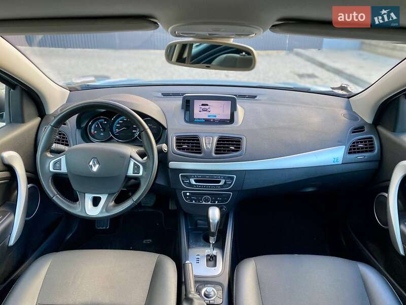 Седан Renault Fluence 2012 в Калуші