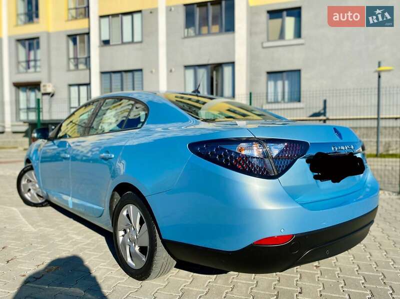 Седан Renault Fluence 2012 в Калуші