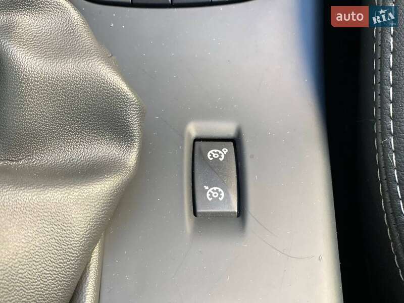 Седан Renault Fluence 2012 в Калуші
