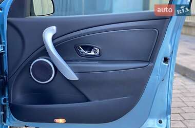 Седан Renault Fluence 2012 в Калуші