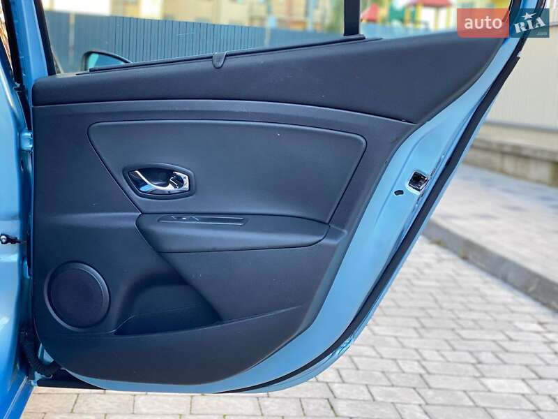 Седан Renault Fluence 2012 в Калуші