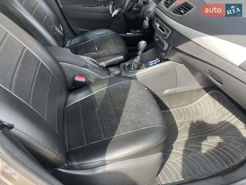 Седан Renault Fluence 2014 в Чернигове