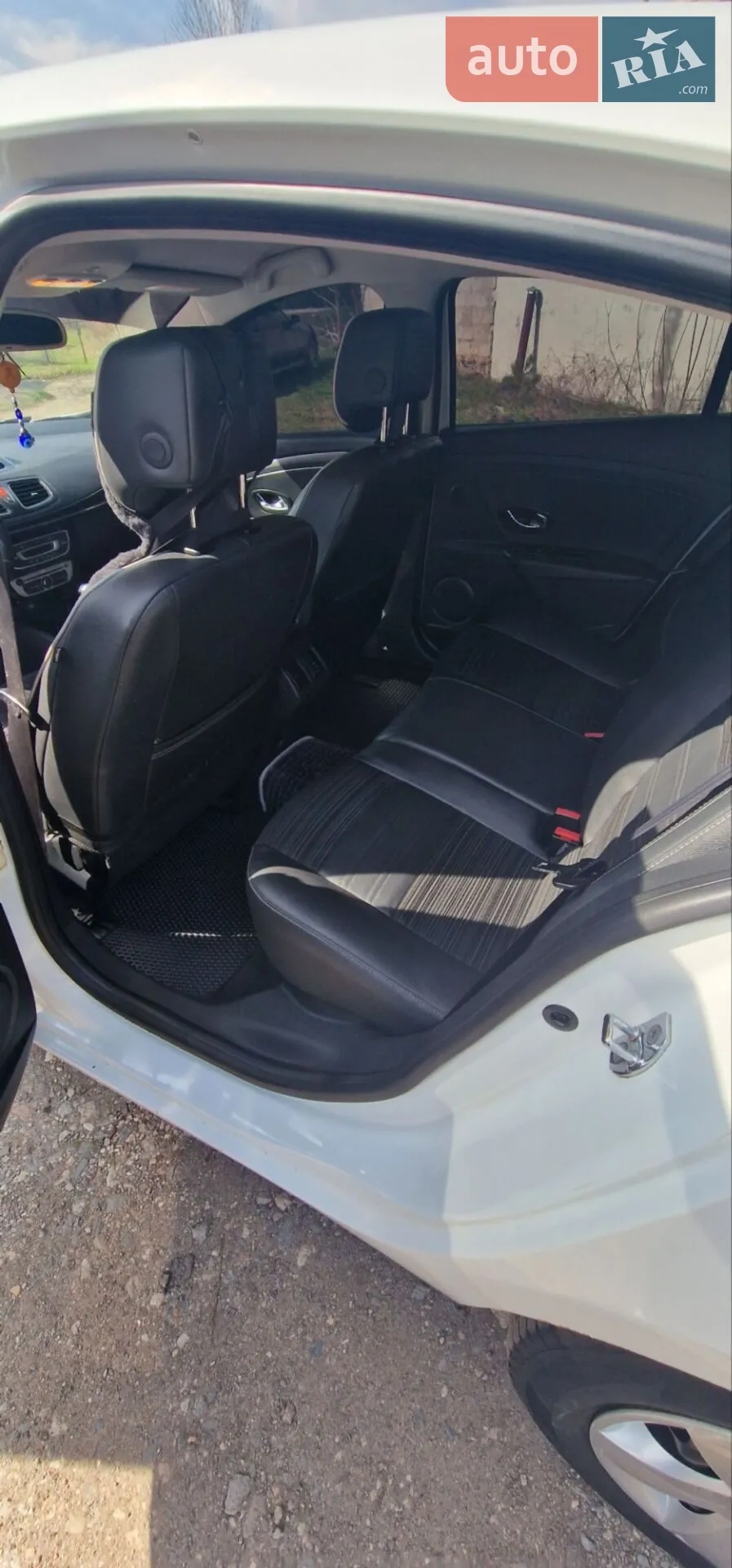 2015 Renault Fluence - мініатюра 11