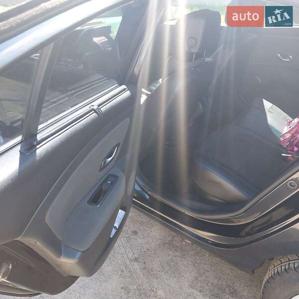 Седан Renault Fluence 2011 в Кривом Озере