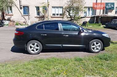 Седан Renault Fluence 2011 в Кривом Озере