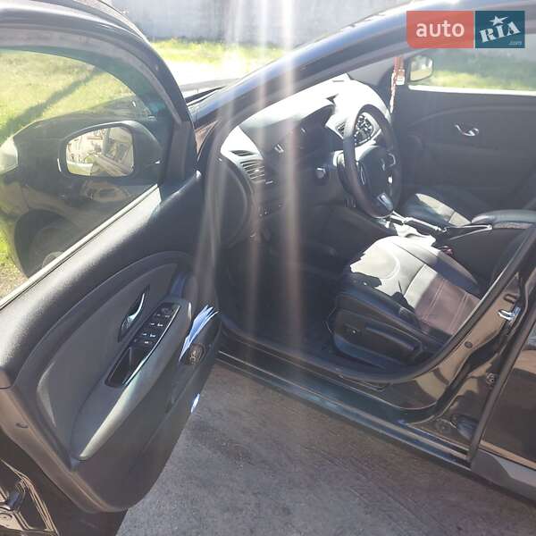 Седан Renault Fluence 2011 в Кривом Озере