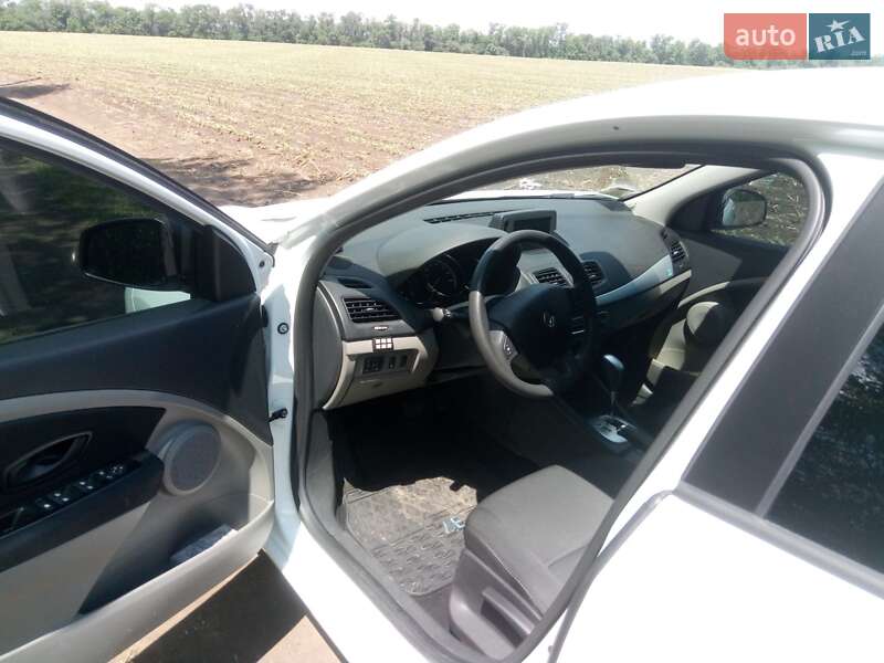 Седан Renault Fluence 2012 в Слов'янську
