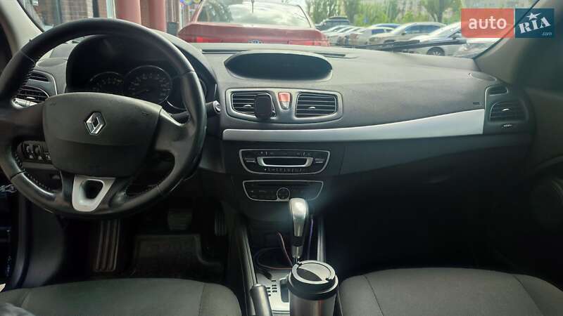 Седан Renault Fluence 2010 в Киеве фото 5 Седан Renault Fluence 2010 в Киеве