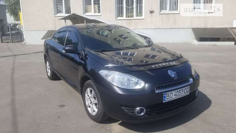 Седан Renault Fluence 2012 в 