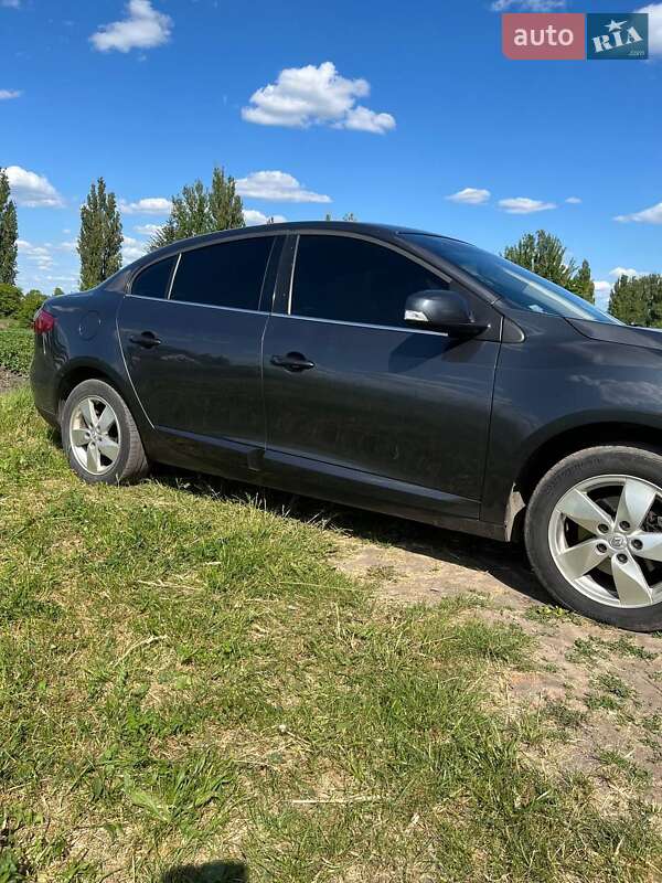 Седан Renault Fluence 2010 в Шепетовке