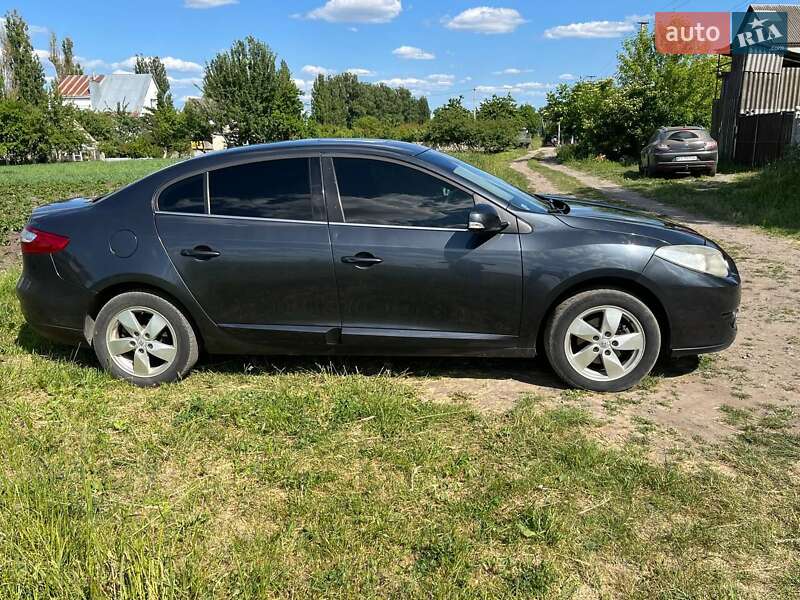 Седан Renault Fluence 2010 в Шепетовке