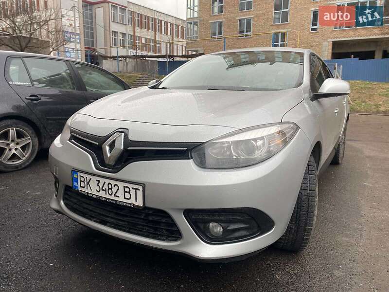 Седан Renault Fluence 2015 в 