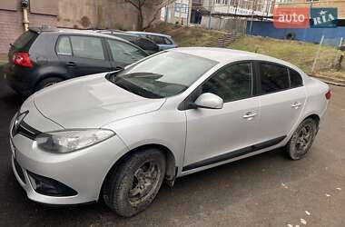 Седан Renault Fluence 2015 в 