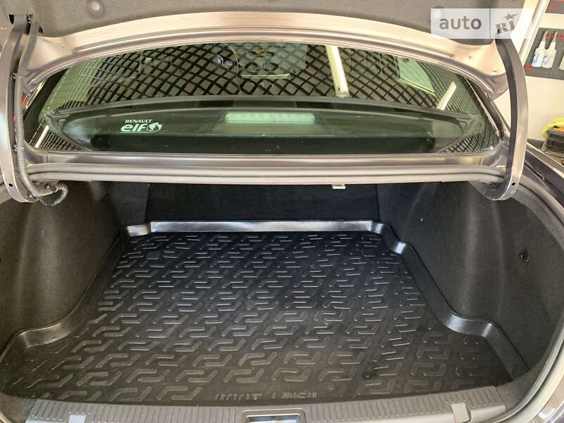 Седан Renault Fluence 2013 в Днепре