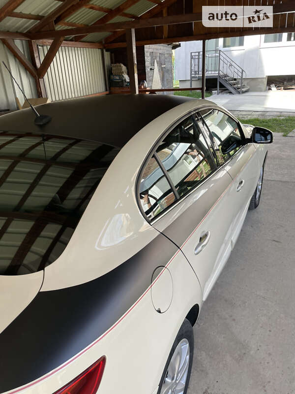 Седан Renault Fluence 2013 в Трускавце