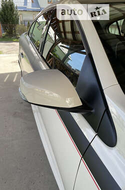 Седан Renault Fluence 2013 в 
