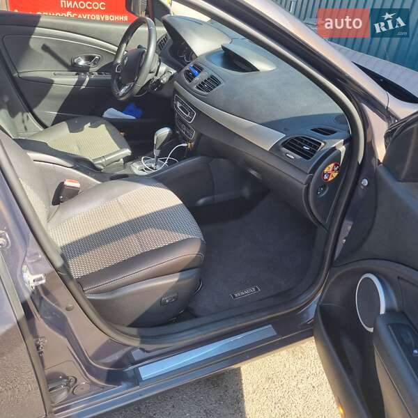 Седан Renault Fluence 2012 в Киеве