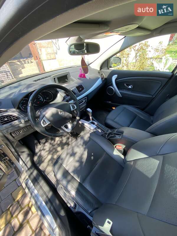 Седан Renault Fluence 2012 в Ровно