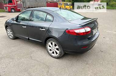 Седан Renault Fluence 2010 в Львові