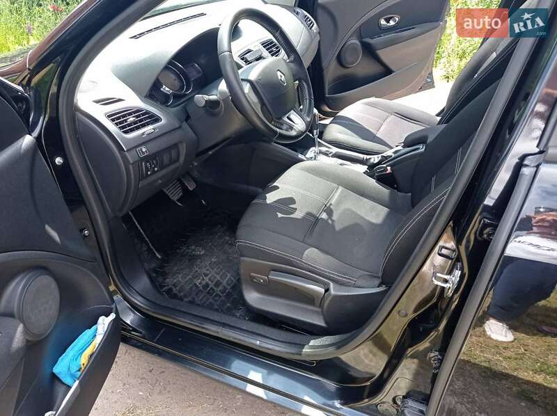 Седан Renault Fluence 2013 в Кривом Роге